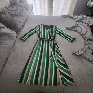 Midi wrap dress with a slit and belt. Petite size